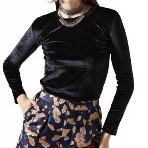 NEW LANHTROPY bond velveteen top in black